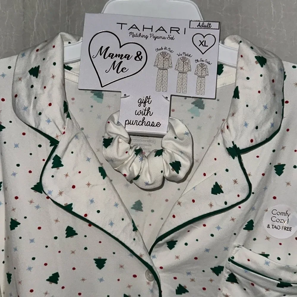 TAHARI L White Green Christmas Tree Notched Collar Long Sleeve Pants PJ Gift Set